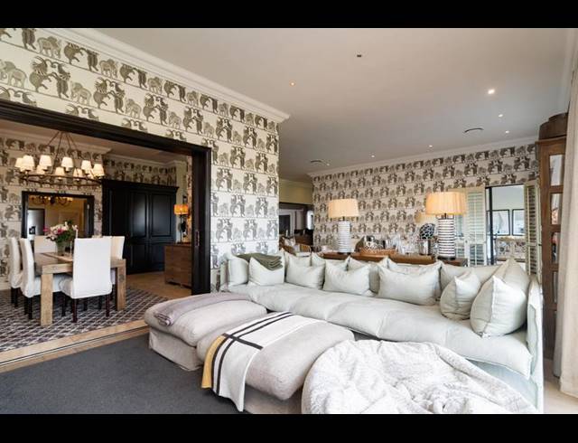 5 BEDROOM HOUSE FOR SALE IN ZIMBALI ESTATE